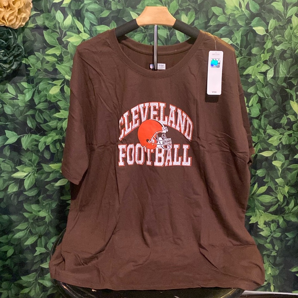Cleveland football tshirt. Womens NFL tram apparel